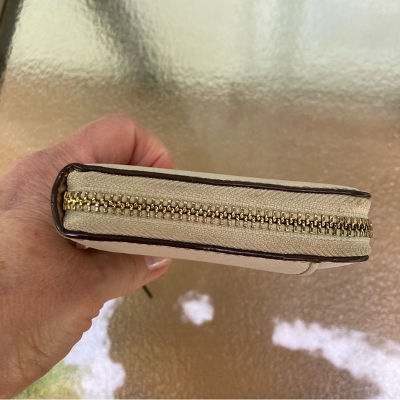 Preowned Kate Spade Madison Saffiano Leather Large Continental Wallet Conch Pink - Picture 6 of 14